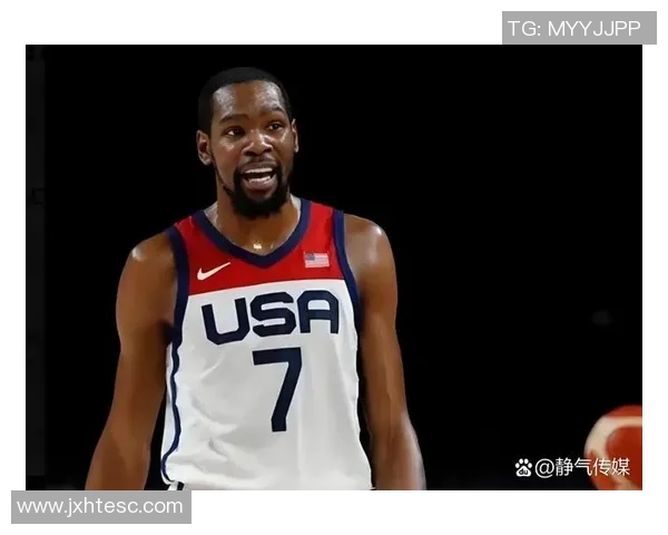 NBA球星眼中的足球巨星：跨界对话与体育荣耀的碰撞