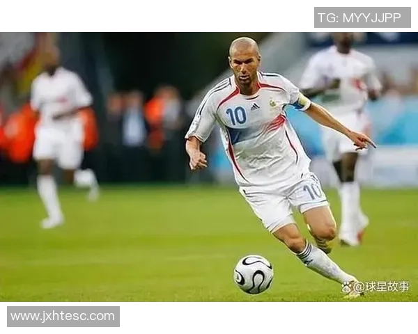 足球十大球星首秀时间表盘点见证传奇崛起的历史瞬间